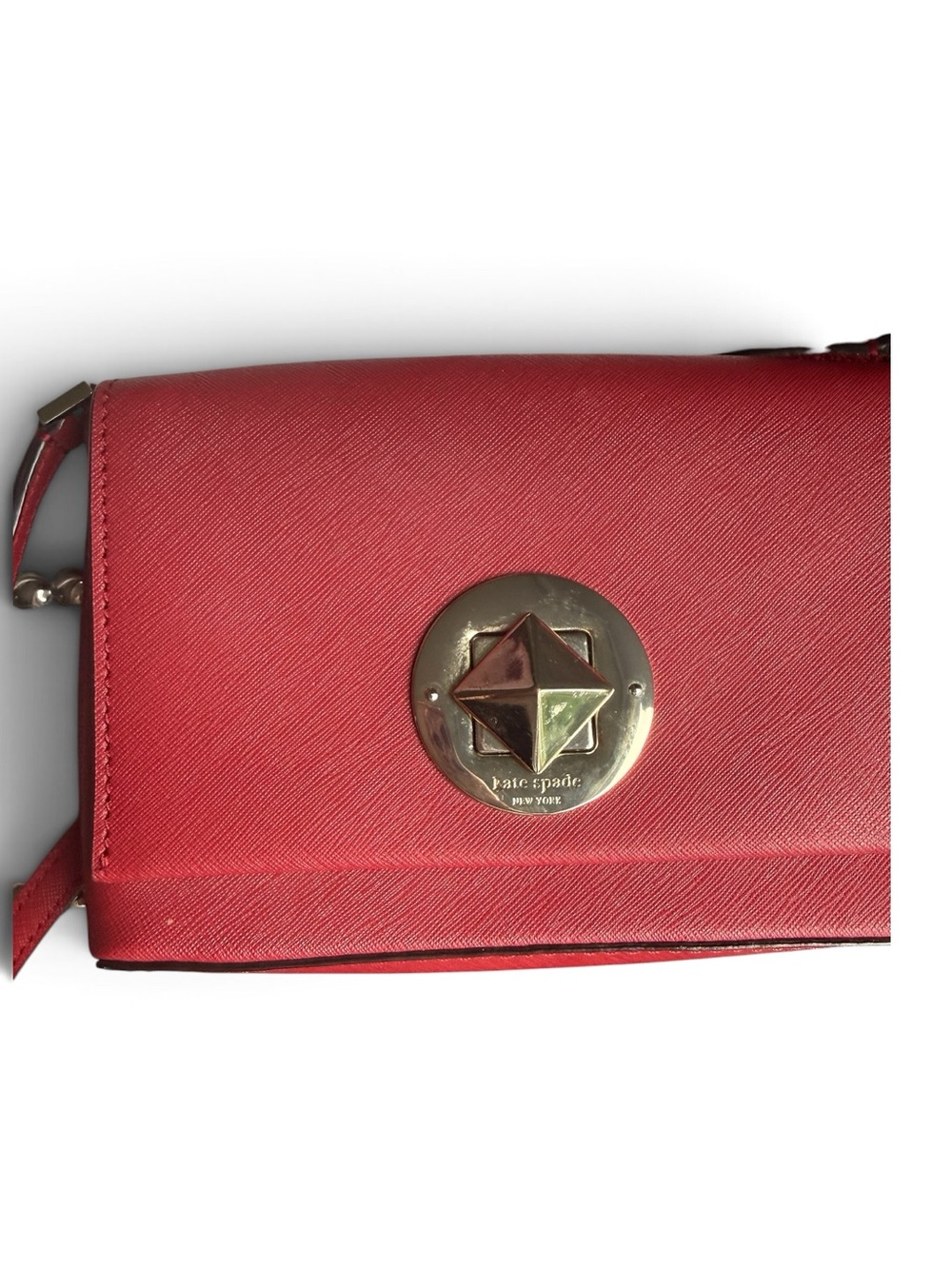 EUC Kate spade Red Saffiano Leather Crossbody with Gold Emblem